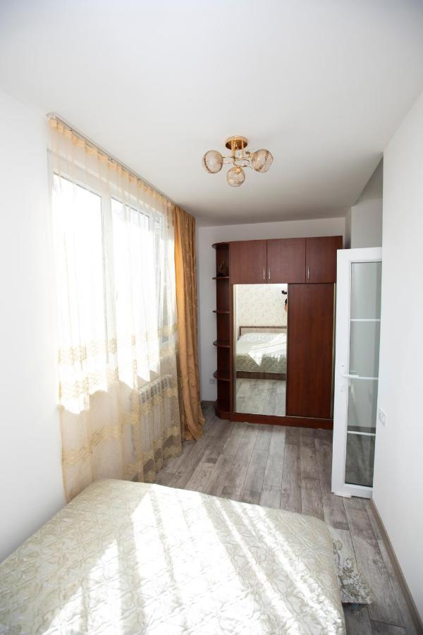 Modern Apartment In The Center With The View Of The Majestic Ararat Ереван Екстериор снимка