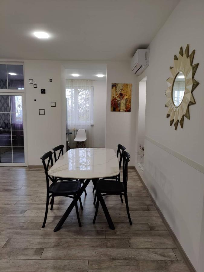 Modern Apartment In The Center With The View Of The Majestic Ararat Ереван Екстериор снимка